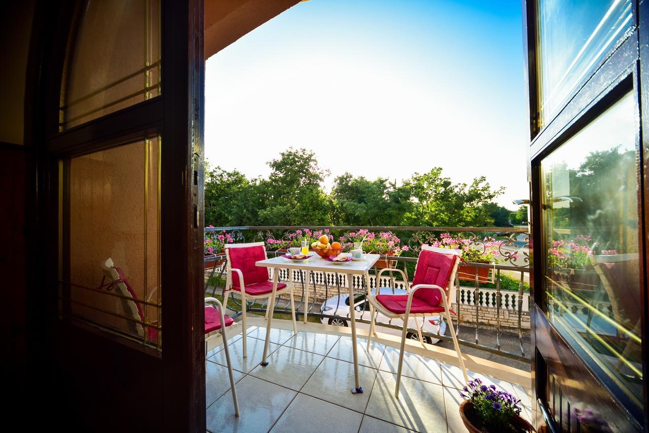 Apartment Josip Slivnica Bagian luar foto